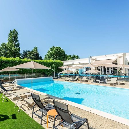 Novotel Bourges Buitenkant foto