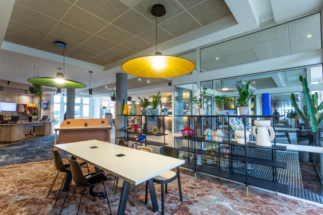 Novotel Bourges Buitenkant foto
